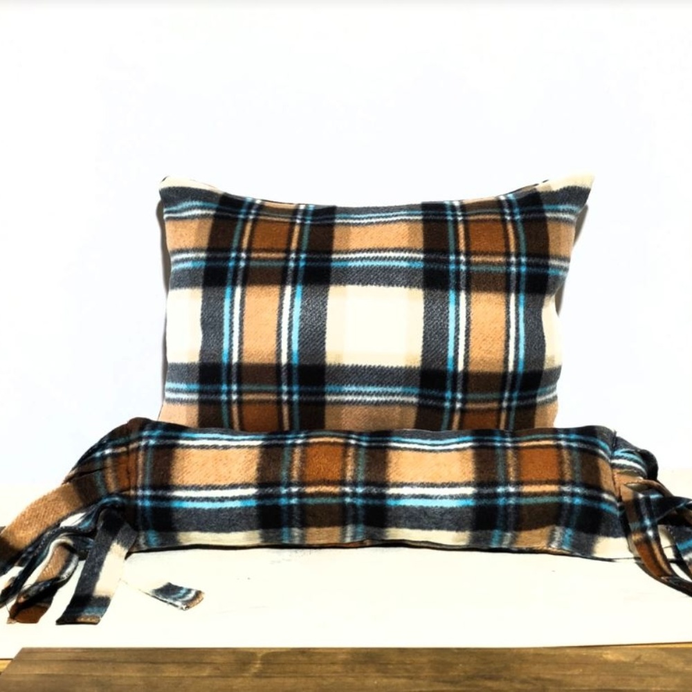 Posh Cream Fanel Pattern Doggie Pillow Set!!!